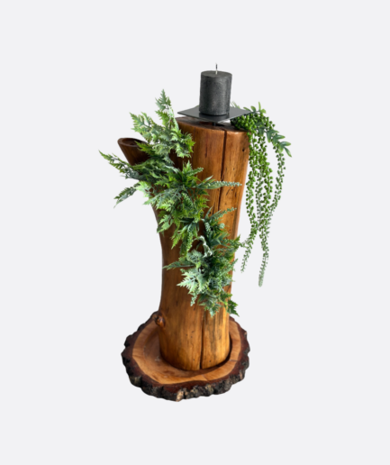 Dębowy Świecznik z dekoracją z zielonych roślin PRESTON