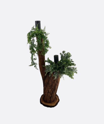 Dębowy Świecznik z dekoracją z zielonych roślin ORSON